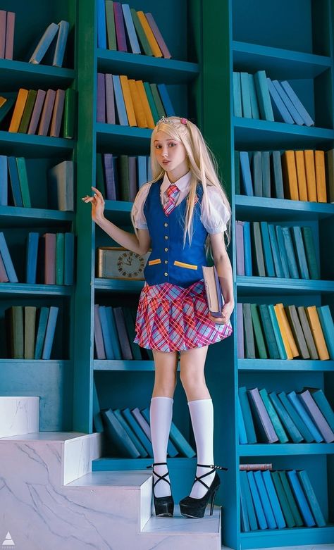 Barbie Movies Outfits, Barbie Uniform, Delancy Devin, Barbie Cosplay, Samurai Clothing, Graduation Hair, Best Cosplay Ever, Cr7 Jr, Mermaid Barbie