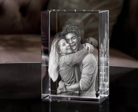 At Masterpics, we craft custom 3D photo crystals. Select crystal style, upload your picture and we'll engrave your photos using state of the art 3D laser engraving. Laser Gifts, Picture Cube, 3d Photo Crystals, Ideas Navideñas, Photo Cubes, 3d Pictures, Image 3d, 3d Crystal, 3d Photo