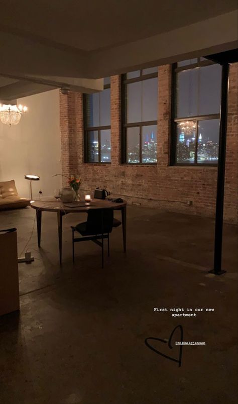 Small New York Apartment Aesthetic, Cozy Loft Apartment, Loft Apartment Industrial, Loft Aesthetic, Brick Apartment, Nyc Loft, Tiny Studio Apartments, Cozy Loft, Apartment Exterior