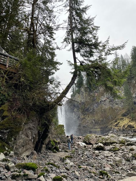 Pnw Hikes, Nature Hikes, Adventure Aesthetic, Ends Of The Earth, Landscape Scenery, New Town, Pretty Places, Places Around The World, Go Outside