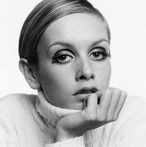 Twiggy Twiggy Photoshoot, Twiggy Aesthetic, 60s Photoshoot, Twiggy Hair, 1960s Twiggy, Twiggy Model, 60s Twiggy, Twiggy Lawson, 60s Girl