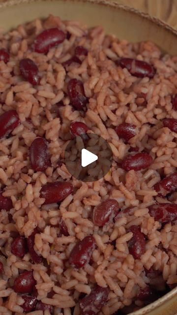 Riaz on Instagram: "In an attempt to save my life Here’s one I made earlier 🤣😭. Rice and Peas. I am slowly starting to like green peas but my go to is always Kidney beans 🇯🇲🫘. Recipe in my book West Winds. Link 👆🏾" Kidney Beans Recipe, Kidney Beans And Rice, Rice And Peas, Like Green, Beans Recipe, Green Peas, Kidney Beans, Save My Life, Peas