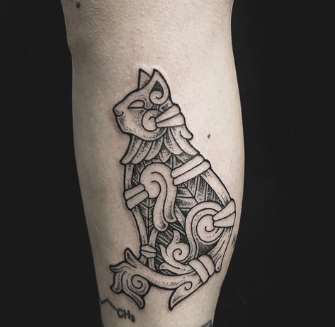 Nordic Cat Tattoo, Norse Cats Tattoo, Viking Cat Tattoo, Norse Patterns, Norse Tattoos, Celtic Cats, Embroidery Images, Tier Tattoo, Nordic Tattoo