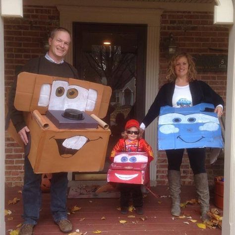 Mater Sally and lightning Lightning Mcqueen And Sally Costume, Mnsshp 2023, Mcqueen Costume, Cars Halloween Costume, Sally Halloween Costume, Lightning Mcqueen Costume, Halloween Costume College, Nightmare Before Christmas Girl, Affordable Halloween Costumes