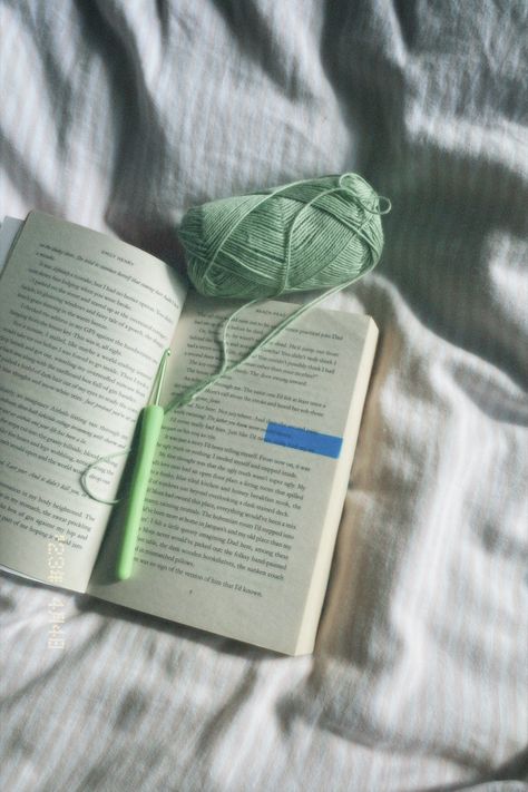 Reading while crocheting @maria.grgic1 on instagram Crochet Aesthetic Picture, Reading And Crocheting Aesthetic, Crocheting Aesthetic Girl, Crochet Athestic, Aesthetic Crochet Pictures, Crochet Esthetics, Girl Crocheting Aesthetic, Crochet Vision Board, Crochet Aesthetic Pictures