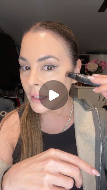 Erica Taylor on Instagram: "Easy contour tips using @mcobeauty to teach easy makeup in an overwhelming social media world. Contour should be simple and attainable to any of us that want to try. As long as you can identify your cheekbone right next to middle of your ear you are good to go!! #contour #mcobeautypartner #easymakeup #over40 #matureskinmakeup #contouring #contourtutorial #makeupartist #mua #fyp #makeuphacks #makeuptutorial" Contour Hacks Makeup Tips, Makeup By Mario Contour, Contour Recommendation, Mcobeauty Contour, Contour Wide Nose Tip, Contour Tutorial, Makeup Hacks Tutorials, Simple Makeup, Makeup Artist