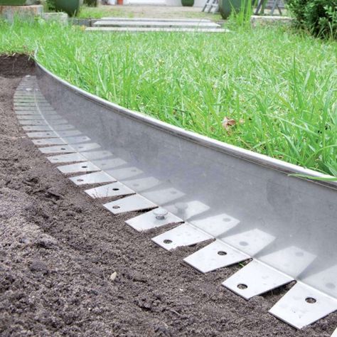 Steel Landscape Edging, Steel Edging Landscape, Metal Garden Edging, Garden Lawn Edging, Steel Garden Edging, Garden Edge, Outdoor Fire Pit Area, Steel Edging, Paver Designs