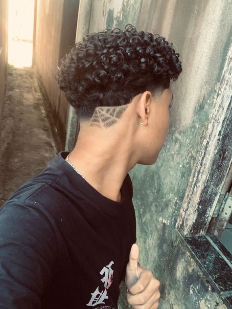 White Hair Men, Bleached Hair Men, Haircut Designs For Men, Fade Haircut Designs, Fade Haircut Curly Hair, Taper Fade Curly Hair, Iphone Image, Afro Fade, Edgars Haircut