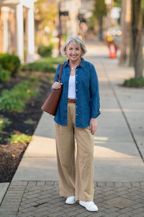 Outfit Ideas For Wide Leg Pants, Pants Silhouette, Red Wide Leg Pants, Dressed For My Day, Wide Leg Pants Outfit, Stylish Outfits For Women Over 50, Grandma Fashion, Mommy Outfits, Pants Outfit Casual