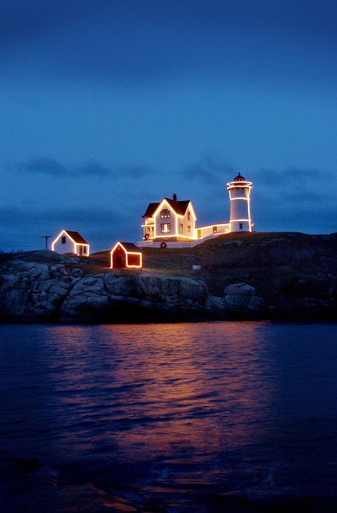 Lighting of the Nubble - Lighthouse Christmas Event, York Beach, Maine: http://newenglandtravelnews.blogspot.com/2014/11/lighting-of-nubble-lighthouse-christmas.html Lighthouse Christmas, York Beach Maine, Nubble Lighthouse, Famous Lighthouses, York Maine, Maine Lighthouses, Lighthouse Pictures, New England Travel, Christmas Event