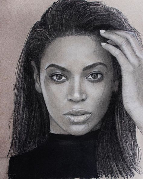 Beyoncé by Justin Maas on Instagram Beyonce Sketch, Beyonce Eyes, Beyonce Drawing, Best Drawing Ideas, Pencil Sketch Drawing, Charcoal Portraits, Best Drawing, Art Sketches Pencil, Famous Cartoons