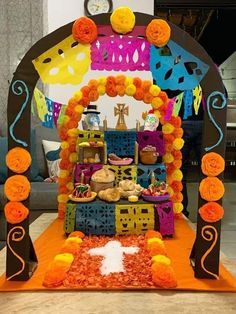 Mini Day Of The Dead Altar Diy, Book Of Life Trunk Or Treat, Dia De Los Muertos Mini Altar Ideas, Small Day Of The Dead Altar, Shoebox Ofrenda Project, Coco Trunk Or Treat Ideas, Ideas Dia De Muertos, Ofrenda Project, Day Of The Dead Projects