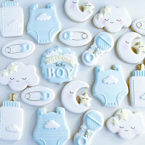 Baptism Decorations Boy, Royal Icing Decorated Cookies, Baby Boy Cookies, Macaroon Cookies, Cookies Theme, Cookie Bouquet, Summer Cookies, Baby Cookies, Cookie Inspiration