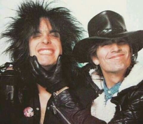 Tommy Lee And Nikki, Nikki Sixx And Tommy Lee, Nikki Sixx 80s, Tommy Lee Motley Crue, Terror Twins, Jim Morrison Movie, Vince Neil, Motley Crüe, The Terror