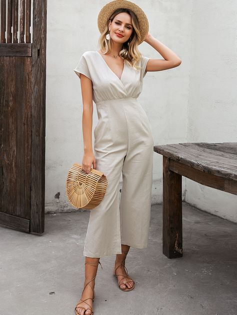 Feminine Summer Outfits, Beige Plain, Beach Jumpsuits, Midi Wrap Skirt, Perfect Summer Outfit, Stylish Summer Outfits, Midi Wrap Dress, Cropped Jumpsuit, Linen Jumpsuit