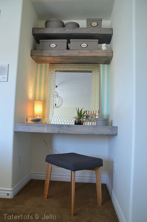 Make Floating Shelves and Desk for a Bedroom!! (#LowesCreator) Floating Desk And Shelves, Diy Floating Desk, Bedroom Alcove, Vanity Nook, Desk And Shelves, Bedroom Nook, Closet Vanity, Floating Desk, Floating Shelves Diy