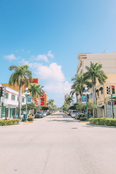 Escaping To The Sunshine (And Beaches) In Fort Lauderdale, Florida (33) Florida Girl Aesthetic, Florida Outfits Vacation, Florida Bachelorette Party, Summer Bucket List 2023, Spring Break Aesthetic, Florida Wallpaper, Outfits Florida, Florida Vacation Outfits, Myrtle Beach Things To Do