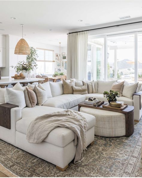 Coastal Neutral Living Room, Transitional Coastal Living Room, Cream Sectional Living Room, White Sectional Living Room, California Coastal Living Room, Coastal Interior Design Style, Neutral Coastal Living Room, Coastal Modern Living Room, Cheap Couches