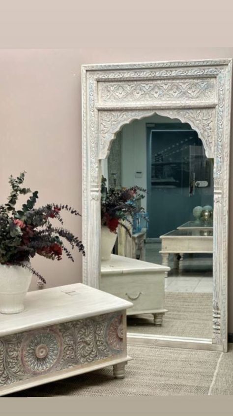 Indian Bedroom Design, White Mirror Frame, Wooden Wall Mirror, Moroccan Mirror, Indian Bedroom, Hallway Mirror, Wooden Mirror Frame, Temple Design For Home, Mirror For Bathroom