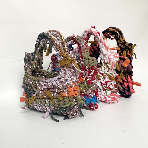 Textile Waste Fashion, Upcycle Crochet, Winter Bags, Upcycled Textiles, Textile Waste, Upcycled Bag, Textile Bag, Diy Bags Patterns, How To Make Purses