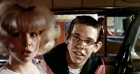 Terry the Toad (Charles Martin Smith) - American Graffiti (1973) Graffiti Party Ideas, American Graffiti Movie, Charles Martin, American Graffiti, Movie Cars, Francis Ford Coppola, Teen Movies, George Lucas, Cinema Movies