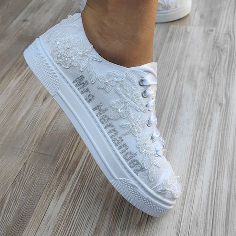 Wedding Tennis Shoes, Wedding Sneakers For Bride, Bride Sneakers, Date Shoes, Special Shoes, Bridal Sneakers, Ivory Bridal Shoes, Wedding Converse, Wedding Sneakers