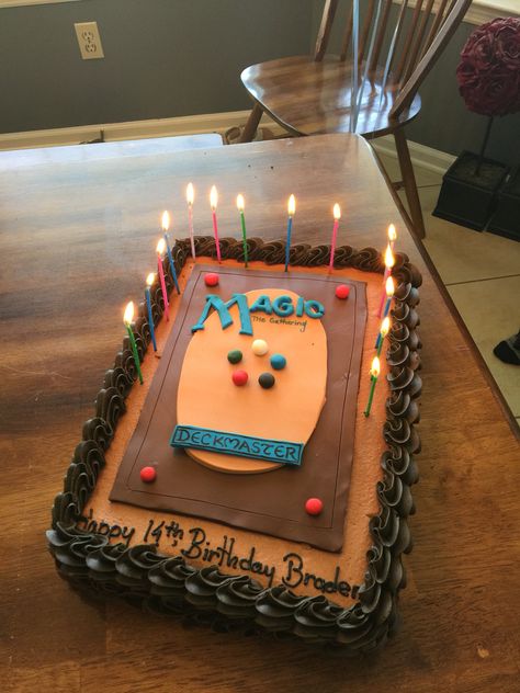 Magic the Gathering birthday cake! Magic The Gathering Cake Birthdays, Mtg Party Ideas, Magic The Gathering Cake Ideas, Mtg Birthday Party, Nerdy Birthday Party, Nerdy Birthday Cakes, Magic The Gathering Party Ideas, Magic The Gathering Decor, Magic The Gathering Birthday Party