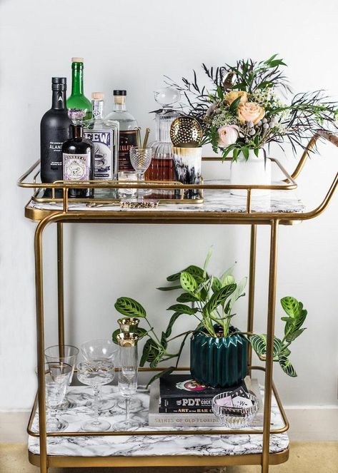 Fantastic "bar cart decor ideas" information is offered on our web pages. Have a look and you will not be sorry you did. Bar Trolley, Bar In Casa, Gold Bar Cart, Bar Cart Styling, Drinks Trolley, Bar Cart Decor, Home Bar Decor, Contemporary House Design, Mini Bar