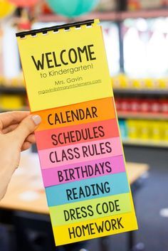 FREE Parent Flip Book Template + Astrobrights Colorize Your Classroom Contest | Kinder Craze | Bloglovin’ Back To School Night Ideas, Flip Book Template, Welcome To Kindergarten, Diy Classroom Decorations, Back To School Organization, Letter To Teacher, Flip Books, Back To School Night, School Night