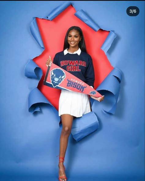 Commitment Day Pictures, Howard Decision Day, Decision Day Photoshoot Black, Howard University Decision Day, Class Of 2024 Senior Pictures, College Announcement Photoshoot, Howard University Graduation Pictures, Howard University Aesthetic, College Reveal Photoshoot