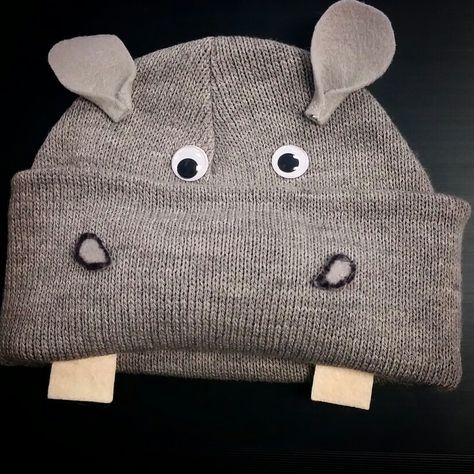 DIY Hippopotamus beanies for the Christmas program: I want a hippopotamus for Christmas! Hippo Costume, Hippo Crafts, Christmas Concert Ideas, Animal Costumes For Kids, Lion King Jr, Hippopotamus For Christmas, Book Week Costume, Christmas Program, Christmas Concert