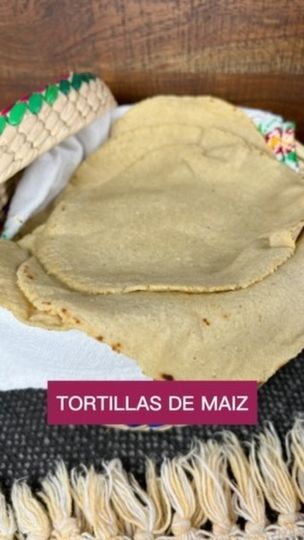 Tortillas, 2 A, Make Your Day, Pizza, Guitar, Make It Yourself, Pizzas