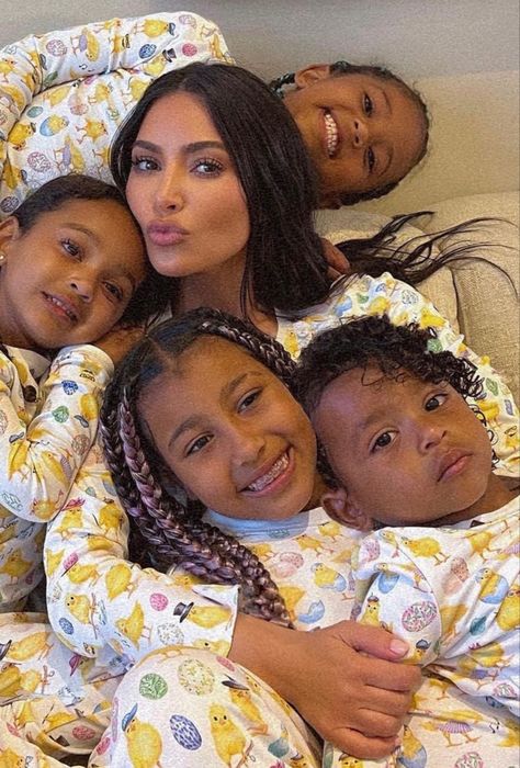 Kim Kardashian And North, Jenner Kids, Dream Kardashian, Easter Pajamas, Saint West, Kardashian Kids, Jenner Family, Kardashian Family, Four Kids