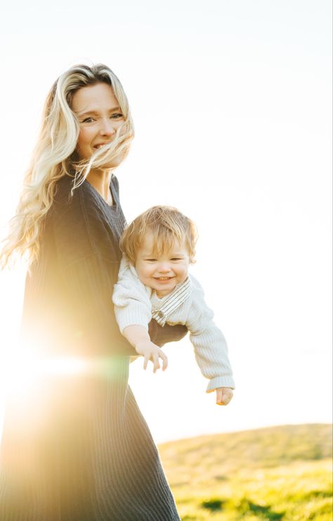 Mom And 7 Month Old Photos, Mom And Infant Son Photo Ideas, Mom And One Year Old Photography, Mom And Toddler Son Photo Ideas, Mom And Baby Photography Outdoor, Mom And Son Photo Ideas Baby, Mom And Toddler Photoshoot, Mommy And Baby Photo Shoot, Mommy And Me Photo Shoot Son