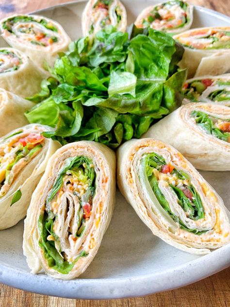 Tortilla Appetizers, Mexican Roll Ups, Fall Recipes Sides, Roll Up Sandwiches, The Tipsy Housewife, Tipsy Housewife, Summer Dinner Ideas, Mexican Tortilla, Tortilla Pinwheels