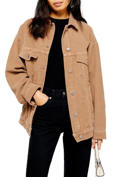 Non-Preppy Ways To Add Corduroy To Your Look - A Well Styled Life® Jacket Outfit Women, Tokyo Street Fashion, Jacket Outfit, Oversized Jacket, Topshop Outfit, Mode Inspo, Grunge Style, Corduroy Jacket, Retail Therapy