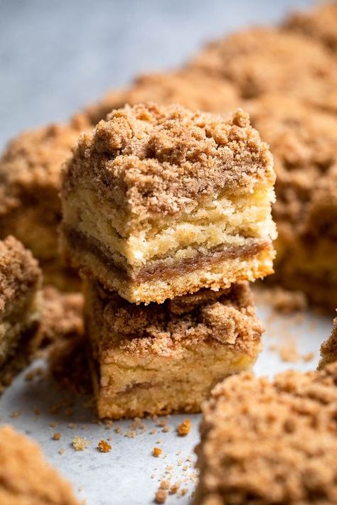 This vegan coffee cake is tender layers of cinnamon and cake with the most delicious streusel topping. Perfectly paired with coffee or tea. Vegan On The Go, Vegan Coffee Cake, Dairy Free Coffee, Vegan Recepies, Vegan Coffee, Vegan Pastries, Vegan Baking Recipes, Vegan Cake Recipes, Vegan Bakery