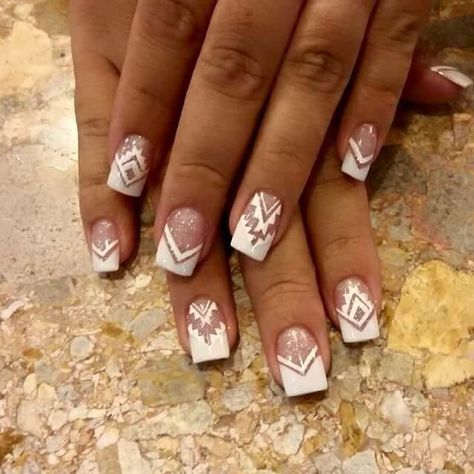 White v Rustic Nail Designs Wedding, Western Wedding Nail Ideas, Wedding Nails For Bride Western, Wedding Nails Country, Western Nails For Prom, South West Nails, Nail Ideas Country Concert, Western Bride Nails, White Aztec Nails