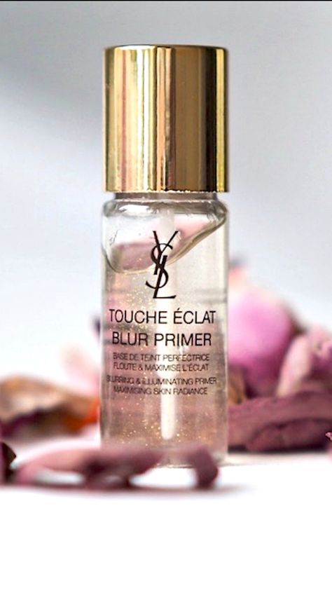 YSL Touche Eclat Blur Primer Touche Eclat Ysl, Ysl Makeup Lipstick, Beauty Hacks Eyelashes, Ysl Touche Eclat, Ysl Makeup, Natural Beauty Makeup, Touche Eclat, Beauty Hacks Nails, Cheap Skin Care Products