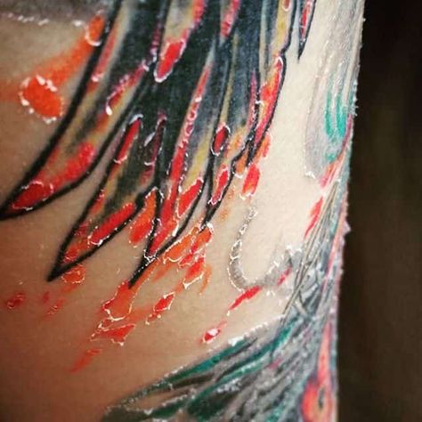 Tattoo Peeling Tattoo Scabbing, Tattoo Peeling, Tattoo Healing Process, Tattoo Healing, Small Wave Tattoo, Toe Tattoos, Shin Tattoo, Tattoo Process, Full Back Tattoos