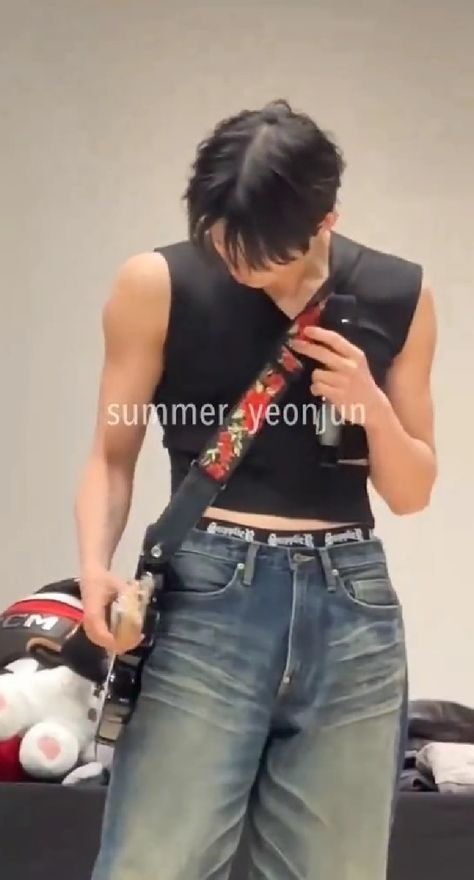 Yeonjun Biceps, Loving Husband, Yeonjun Txt, Husband Love, Ram, Concert, Feelings, Quick Saves