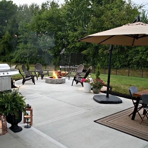 Back Patio Concrete Extension, Concrete Patio And Fire Pit, Cement Back Porch Ideas, Outside Cement Patio Ideas, Simple Backyard Patio Designs Concrete, Patio With Pavilion Ideas, Types Of Concrete Patios, Deck Concrete Patio Combo, Concrete Pad Backyard