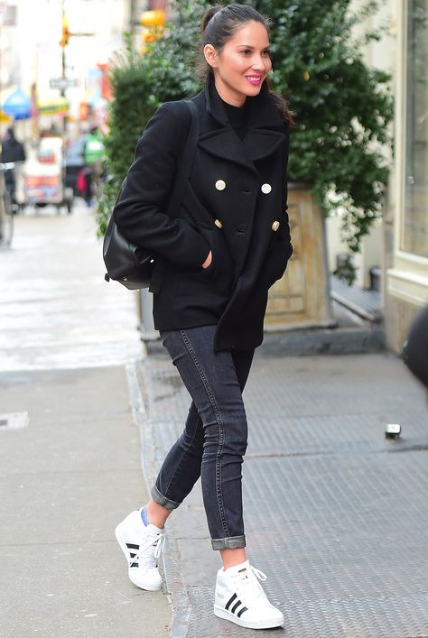 High Top Sneakers Outfit, Nike Sneakers Outfit, Adidas High Tops, Stylish Celebrities, Outfits To Wear, Olivia Munn, Stylish Coat, Celebrity Street Style, Sneakers Outfit