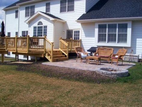 Wooden Deck Designs, Patio Plan, Pergola Deck, Backyard Patio Deck, Deck And Patio, Deck Fire Pit, Patio Pavers Design, Patio Deck Designs, Deck Designs Backyard