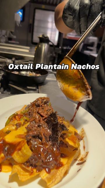 Chef Don Smith on Instagram: "CAUTION ⚠️ ⚠️ DONT WATCH IF HUNGRY!😳😳 OXTAIL PLANTAIN NACHOS! HEY JOIN THE Kitchen Family! 💙 #nachos #plantain #oxtail #jamaica #caribbean" Oxtail Nachos, Plantain Nachos, Oxtail Recipes, Beef Pot Roast, Beverage Recipes, Beef Sandwich, Food Vids, Beef Short Ribs, Beef Tenderloin