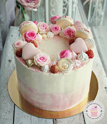 Eine Torte für standesamtliche Hochzeit. #schweinfurt #cak… | Flickr Sakura Party, Cake Games, Spice Cupcakes, Cinnamon Cream Cheese Frosting, Pumpkin Cupcakes, Pumpkin Spice Cupcakes, Drip Cakes, Fall Desserts, Ice Cream Recipes