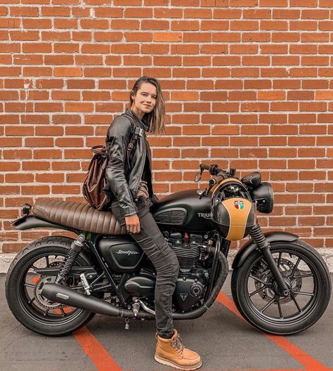 Women Riding Motorcycles, Triumph Motorbikes, Moto Scrambler, Carlos Castaneda, Chicks On Bikes, Biker Aesthetic, Triumph Scrambler, Bike Photoshoot, Motorcycle Culture