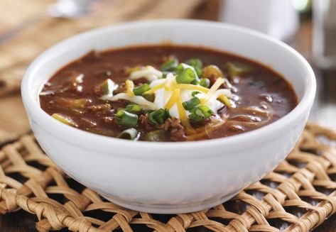 Beef, Bacon, Beer, and Beans Camping Chili Bourbon Chili, National Chili Day, 500 Calorie Dinners, Classic Chili, Texas Chili, Chili Toppings, Beer Bacon, Maple Bourbon, Best Chili Recipe