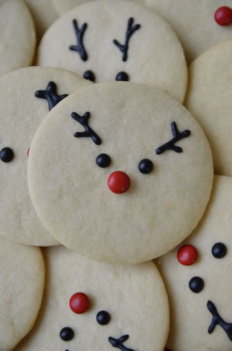 Reindeer Sugar Cookies, Corrigan Sisters, Rudolph Cookies, Reindeer Noses, Reindeer Cookies, Cookie Calories, Cookie Do, Christmas Cooking, Rudolph The Red