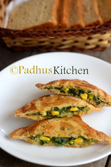 These cheesy spinach corn sandwiches are very delicious and easy to make. You can have these for breakfast or even as an evening snack. Corn Sandwich Recipe, Breakfast Sandwich Maker Recipes, Spinach Sandwich, Sandwich Maker Recipes, Veg Sandwich, Best Breakfast Sandwich, Breakfast Sandwich Maker, Cheesy Spinach, Bread Snacks